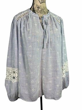 Farmers Market Striped Blue Tie-Neck Peasant Blouse  White Lace Detail Size M
